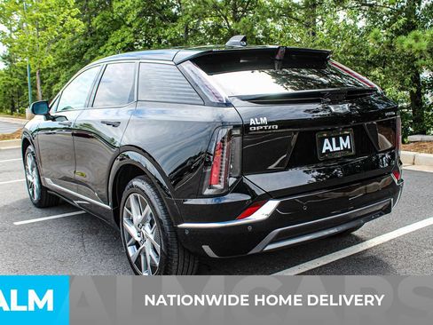 Used 2026 Cadillac Optiq Luxury 2 AWD/4WD image 4