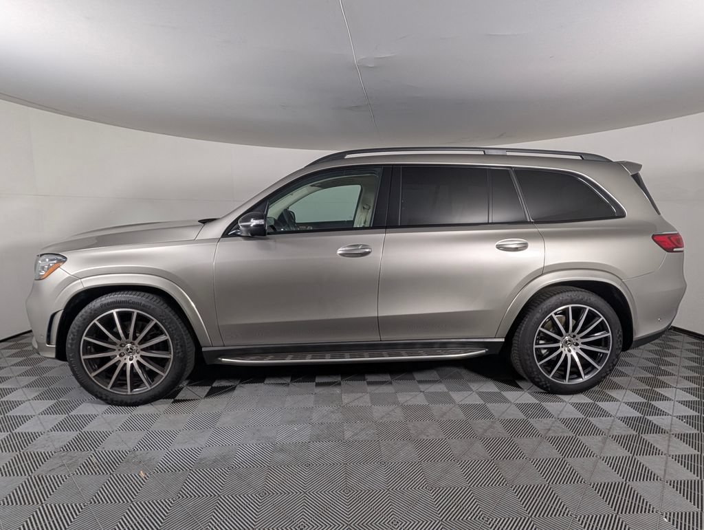 Used 2023 Mercedes-Benz GLS 450 4MATIC image 2