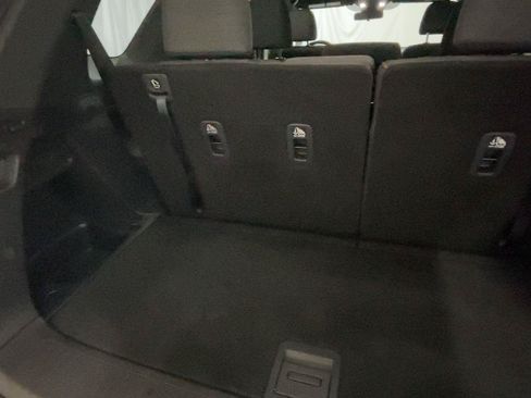 Used 2023 Honda Pilot Sport image 17