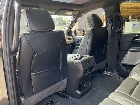 Used 2025 GMC Sierra EV Denali AWD/4WD image 15