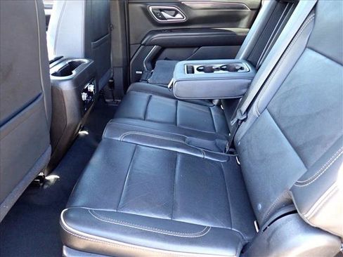 Used 2021 GMC Yukon XL SLT AWD/4WD image 11