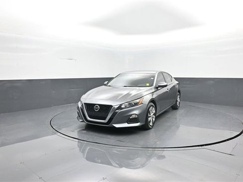Used 2022 Nissan Altima 2.5 S image 3