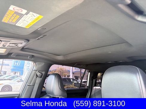 Used 2022 Toyota Highlander XSE AWD/4WD image 14