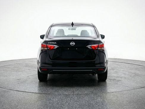 Used 2025 Nissan Versa SV image 7