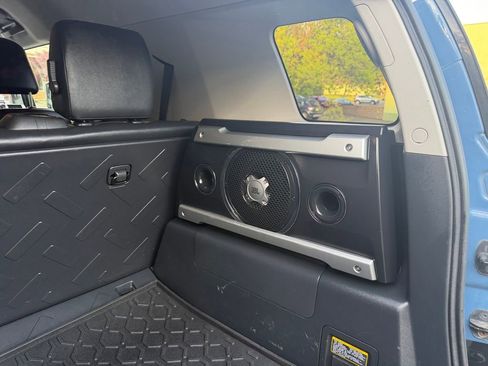 Used 2012 Toyota FJ Cruiser 4WD w/ Upgrade Pkg image 8