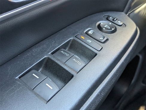 Used 2022 Honda CR-V EX-L image 19