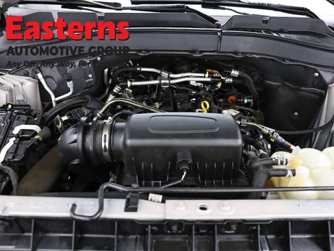 Used 2021 Ford Explorer XLT w/ Equipment Group 202A AWD/4WD image 7