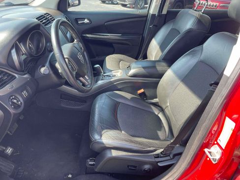 Used 2020 Dodge Journey Crossroad FWD image 13