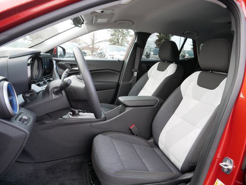 Used 2024 Chevrolet Trax LS w/ LS Convenience Package image 34