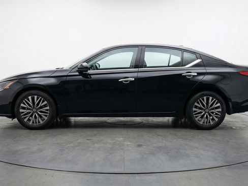 Used 2025 Nissan Altima 2.5 SV image 5