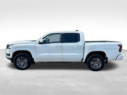 Certified 2025 Nissan Frontier SV AWD/4WD image 10