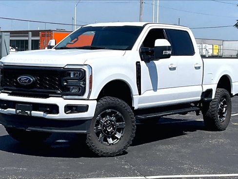 Used 2023 Ford F250 Lariat w/ Sport Appearance Package AWD/4WD image 8
