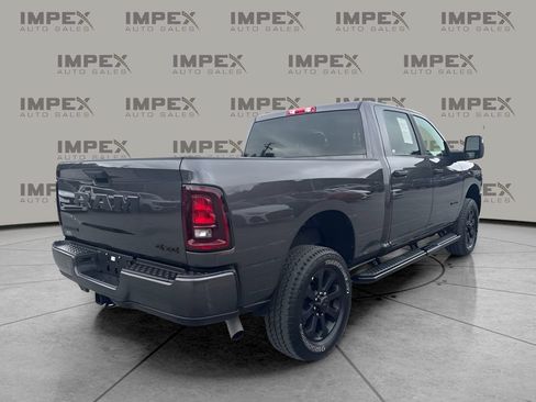 Used 2025 RAM 2500 Big Horn AWD/4WD image 3