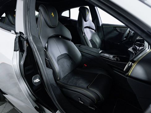 Certified 2025 Ferrari Purosangue image 19