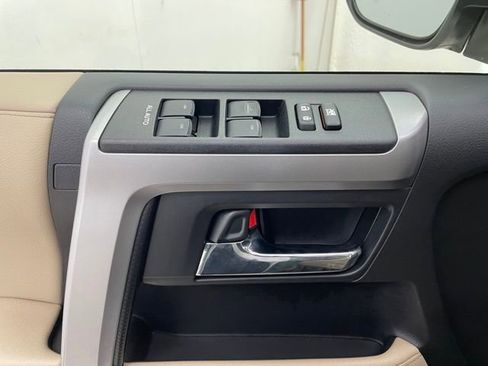 Used 2023 Toyota 4Runner SR5 Premium image 12