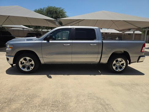 Used 2022 RAM 1500 Big Horn AWD/4WD image 6