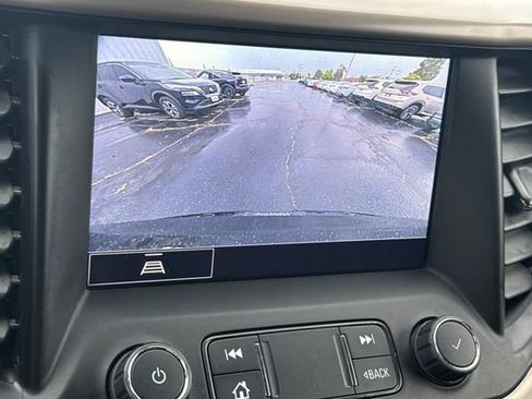 Used 2023 GMC Acadia Denali FWD image 27