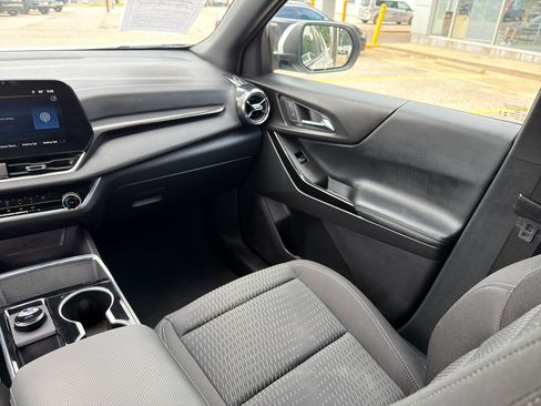 Certified 2026 Chevrolet Equinox LT FWD image 17