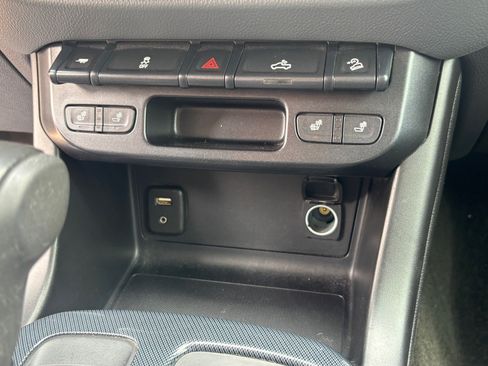 Used 2016 Chevrolet Colorado Z71 AWD/4WD image 15