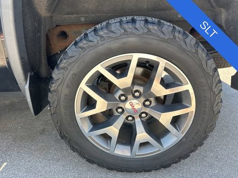 Used 2017 GMC Sierra 1500 SLT AWD/4WD image 35