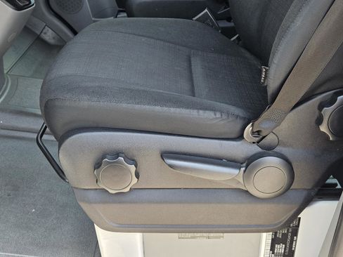 Used 2017 Mercedes-Benz Sprinter 2500 image 20