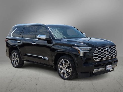 Certified 2023 Toyota Sequoia Capstone AWD/4WD image 2