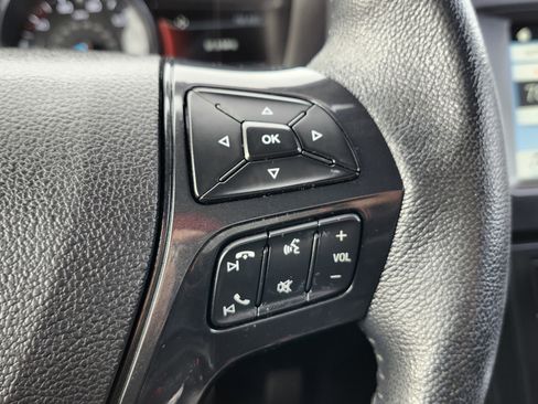 Used 2018 Ford Explorer XLT w/ Equipment Group 201A image 37