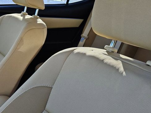 Used 2017 Toyota Corolla LE image 7