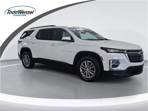 Used 2023 Chevrolet Traverse LT w/ LPO, Floor Liner Package AWD/4WD image 1