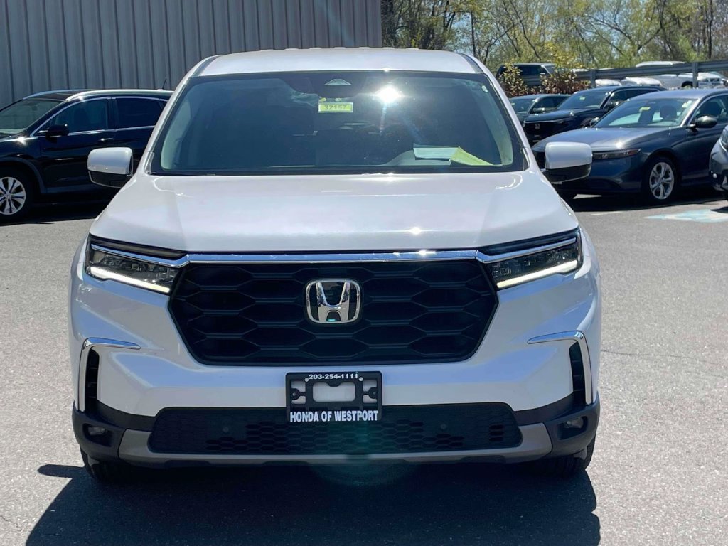 Certified 2025 Honda Pilot EX-L image 2