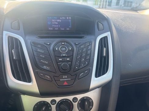 Used 2013 Ford Focus SE FWD image 21