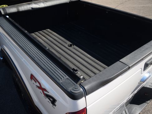 Used 2016 Ford F250 Lariat w/ Lariat Ultimate Package image 26