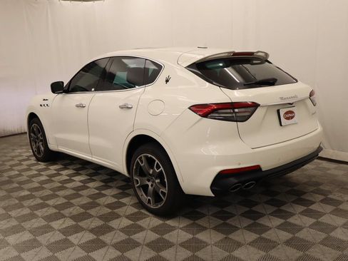 Used 2023 Maserati Levante Modena AWD/4WD image 3