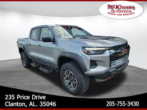 Used 2025 Chevrolet Colorado ZR2 w/ Technology Package AWD/4WD image 1