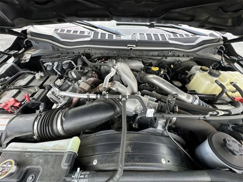 Used 2022 Ford F250 Lariat w/ Tremor Off-Road Package image 25