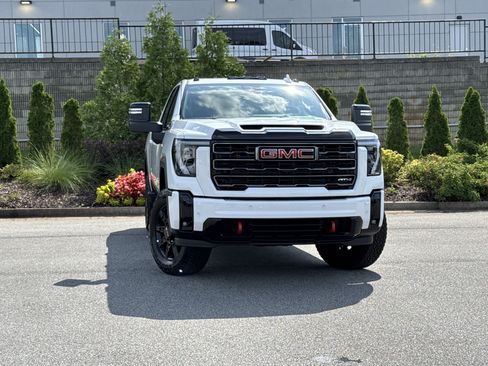 New 2026 GMC Sierra 2500 AT4 w/ AT4 Premium Plus Package AWD/4WD image 2