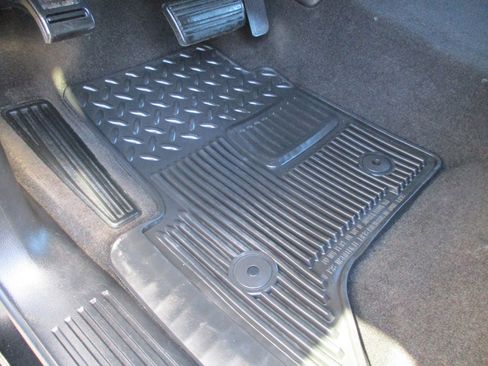 Used 2015 Chevrolet Silverado 2500 LT w/ LT Convenience Package image 21