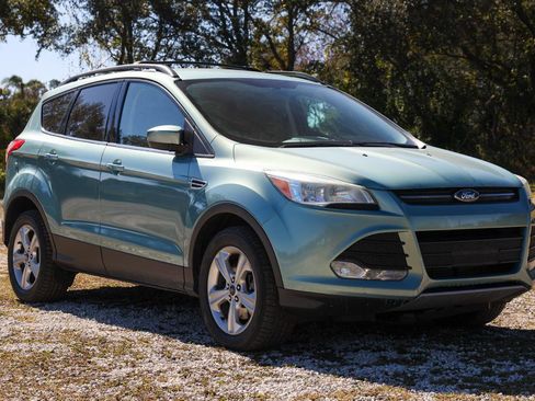 Used 2013 Ford Escape SE image 15