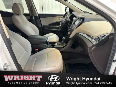 Used 2017 Hyundai Santa Fe Sport image 17