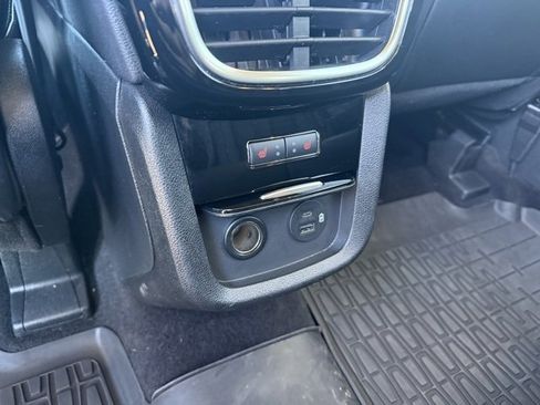 Used 2022 Lincoln Nautilus Reserve w/ Equipment Group 201A image 12