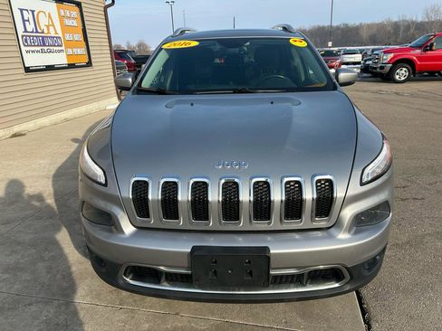 Used 2016 Jeep Cherokee Limited w/ Luxury Group image 2