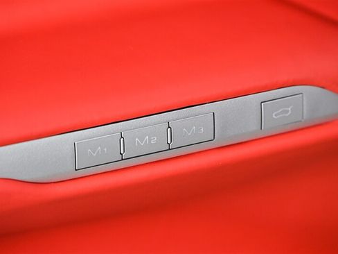Used 2026 Ferrari Purosangue AWD/4WD image 23