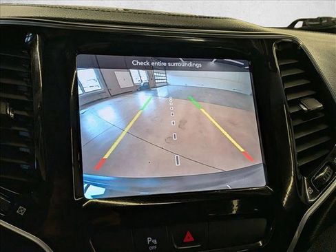 Used 2020 Jeep Cherokee Limited AWD/4WD image 14