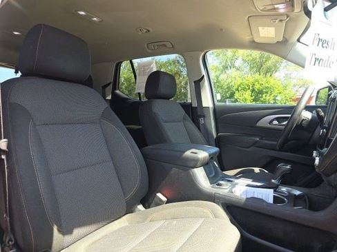 Used 2020 Chevrolet Traverse LS w/ LPO, Blackout Package AWD/4WD image 14