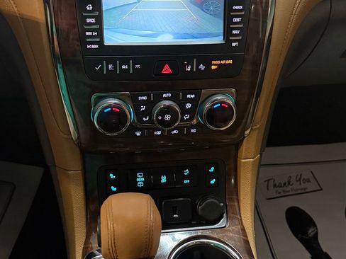 Used 2015 Buick Enclave Leather FWD image 15