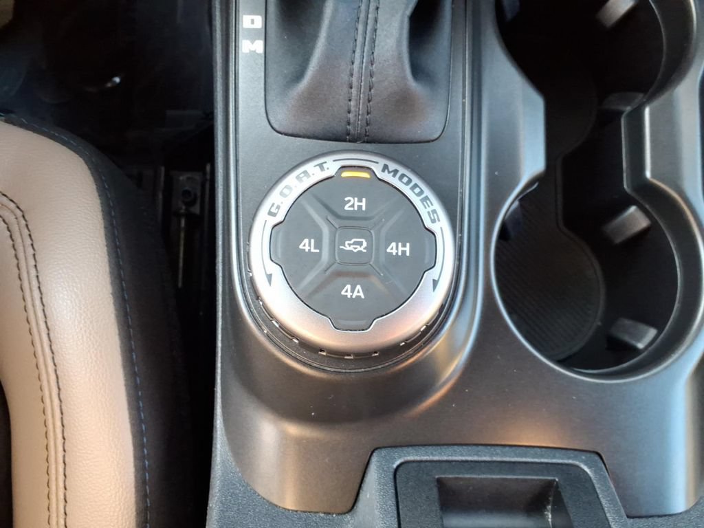 Used 2023 Ford Bronco Wildtrak AWD/4WD image 25