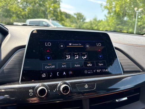 Used 2023 Cadillac CT4 Premium Luxury w/ Super Cruise 2 Package AWD/4WD image 31