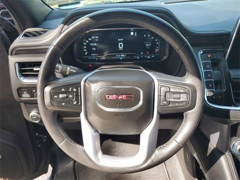 Used 2022 GMC Yukon SLT w/ SLT Premium Package image 20