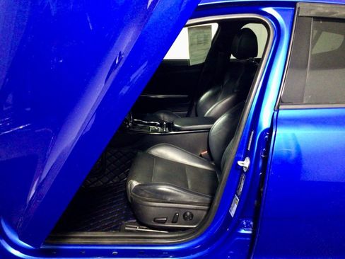 Used 2020 Kia Stinger GT-Line w/ Sun & Sound Package image 18