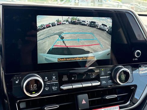 New 2026 Toyota Highlander XLE AWD/4WD image 12
